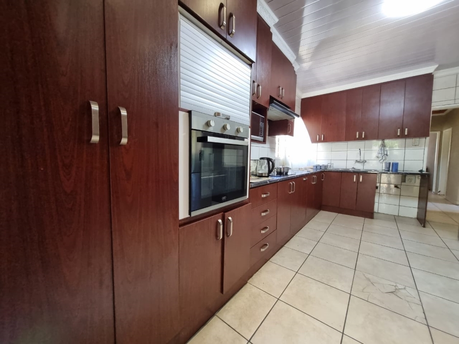 3 Bedroom Property for Sale in Noordhoek Free State